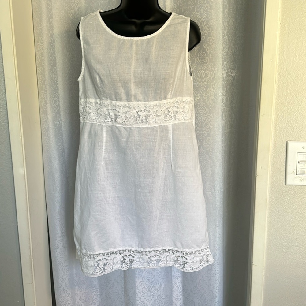 CATWALK STUDIO LINEN Style Dress with Lace Sz: M